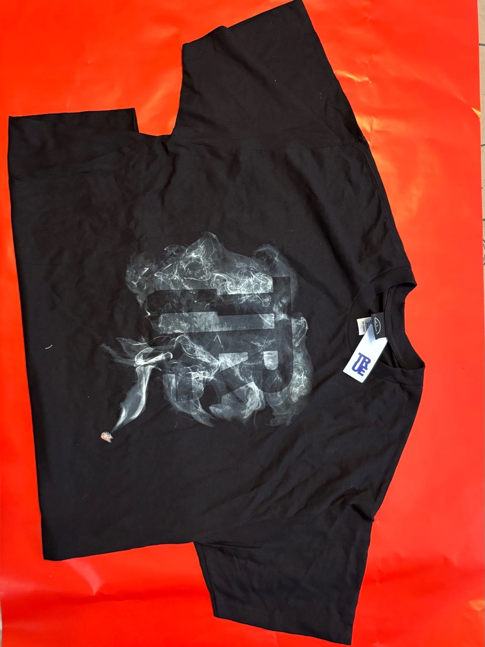 Black Graphic Smoke Print Men’s T-Shirt